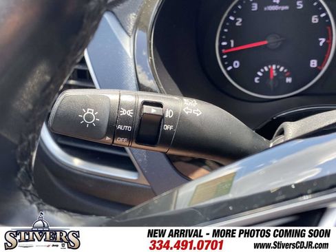 Used 2022 Kia Seltos S FWD image 32