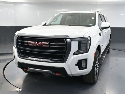 Used 2021 GMC Yukon XL AT4 AWD/4WD image 13
