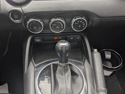 Used 2023 MAZDA MX-5 Miata Grand Touring RWD image 19
