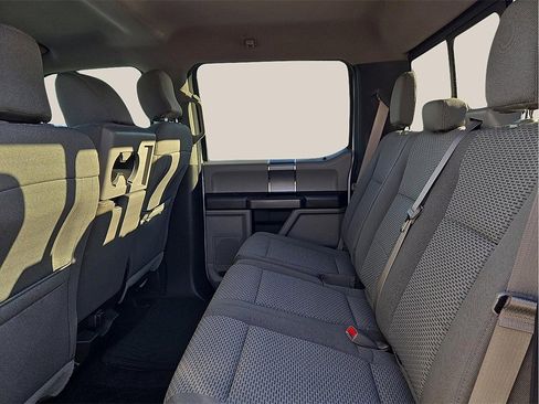 Used 2016 Ford F150 XLT w/ Equipment Group 302A Luxury image 8