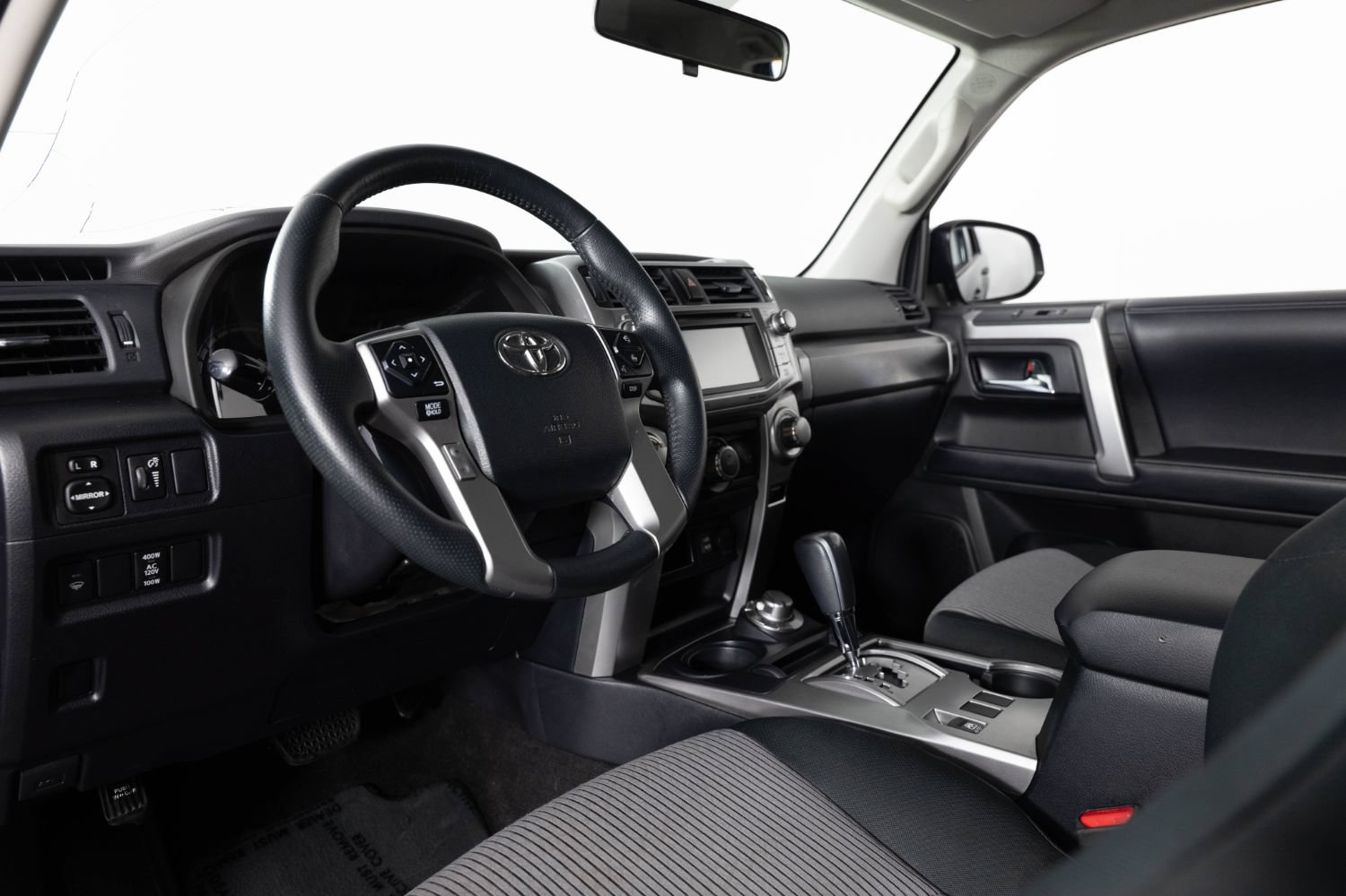 Used 2019 Toyota 4Runner SR5 AWD/4WD image 12