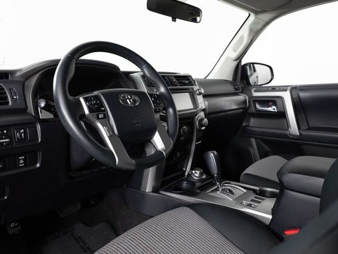 Used 2019 Toyota 4Runner SR5 AWD/4WD image 12