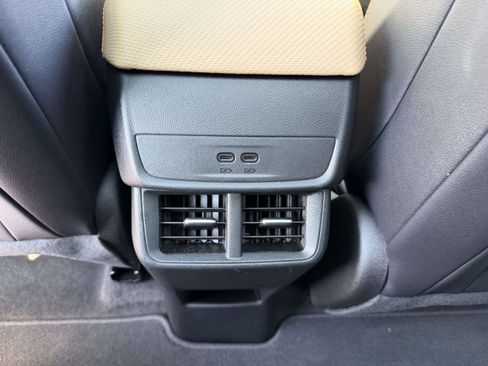 Used 2025 Chevrolet Equinox ACTIV w/ Safety and Technology Package FWD image 17