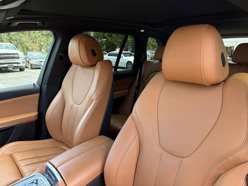 Used 2022 BMW X5 xDrive45e w/ M Sport Package AWD/4WD image 21