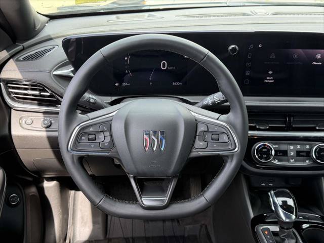 Used 2024 Buick Envista Sport Touring w/ Convenience I Package FWD image 17