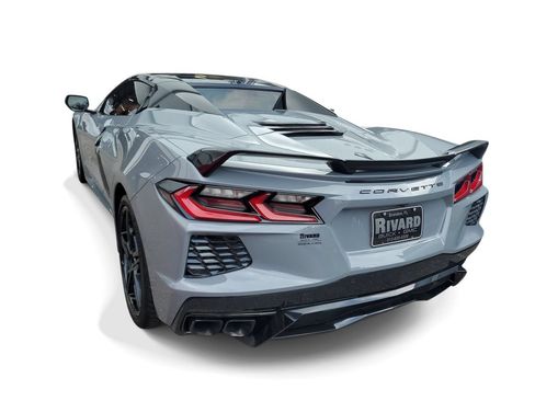 Used 2024 Chevrolet Corvette Stingray Premium Conv w/ Z51 Performance Package RWD image 3