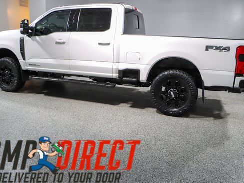 Used 2024 Ford F250 Lariat w/ Lariat Ultimate Package AWD/4WD image 11