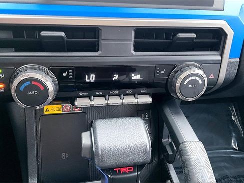 Used 2025 Toyota 4Runner TRD Off-Road image 30