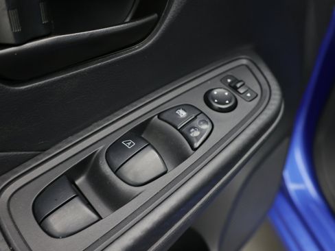 Used 2021 Nissan Versa S FWD image 15