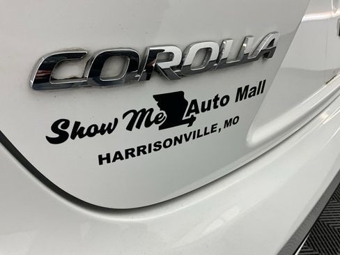 Used 2021 Toyota Corolla LE image 25