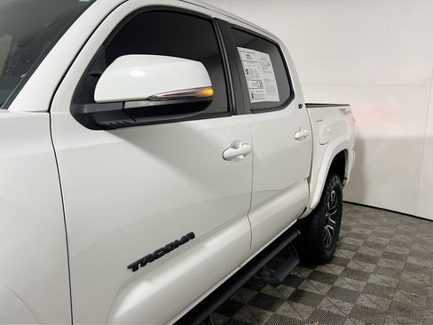 Used 2023 Toyota Tacoma TRD Sport image 13