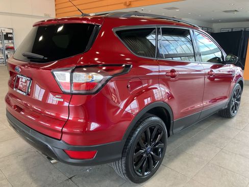 Used 2017 Ford Escape SE w/ Equipment Group 201A image 5