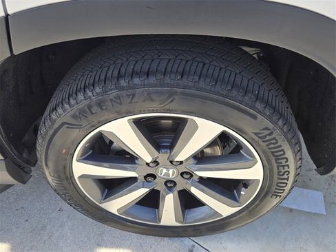 Used 2024 Honda Pilot Elite image 10