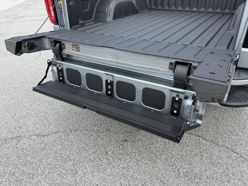 New 2026 GMC Sierra 1500 SLT w/ SLT Premium Plus Package AWD/4WD image 8