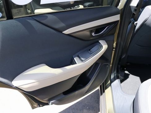 Used 2025 Subaru Outback Premium image 15