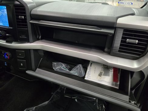 Used 2022 Ford F150 XLT w/ Trailer Tow Package image 35