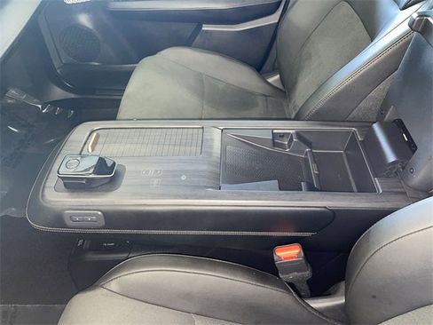 Certified 2025 Nissan Ariya AWD image 26