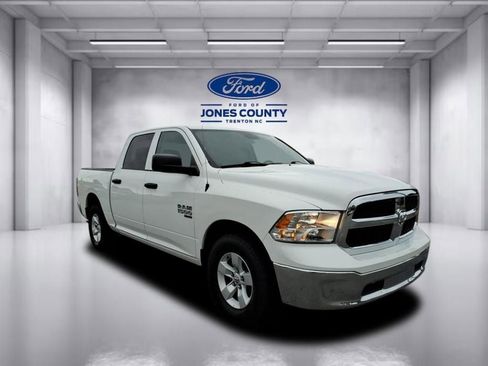 Used 2022 RAM 1500 Classic SLT image 1