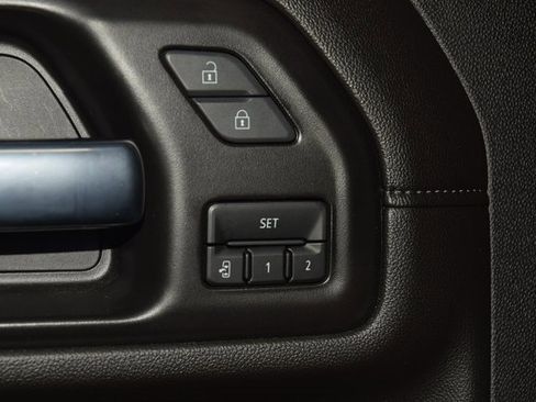 Used 2022 Chevrolet Silverado 3500 High Country image 50