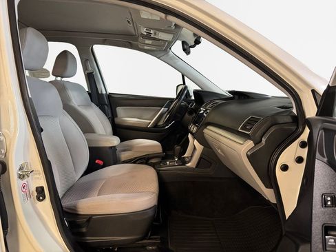 Used 2018 Subaru Forester 2.5i Premium w/ All-Weather Package image 26