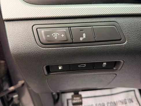 Used 2018 Hyundai Sonata SE FWD image 24