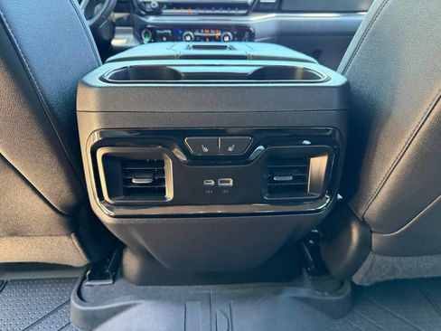 Used 2022 Chevrolet Silverado 1500 ZR2 w/ Technology Package AWD/4WD image 28