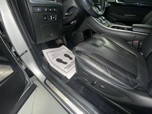 Used 2022 Hyundai Palisade Calligraphy w/ Winter Package FWD image 12