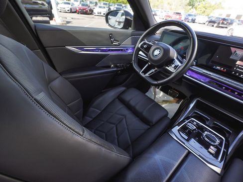 Used 2024 BMW 750e xDrive w/ Premium Package AWD/4WD image 45