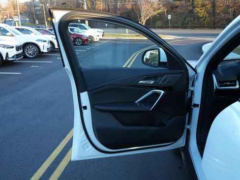New 2026 BMW X2 xDrive28i w/ Technology Package image 25