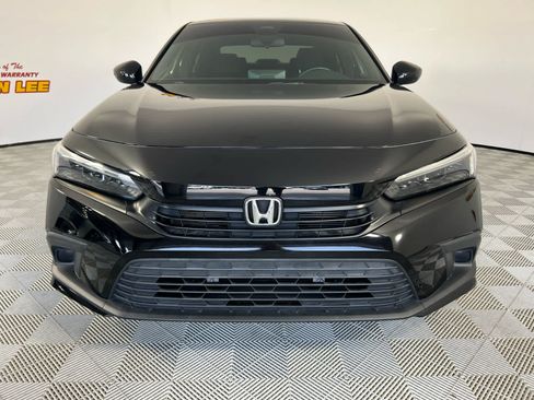 Used 2023 Honda Civic Sport image 9