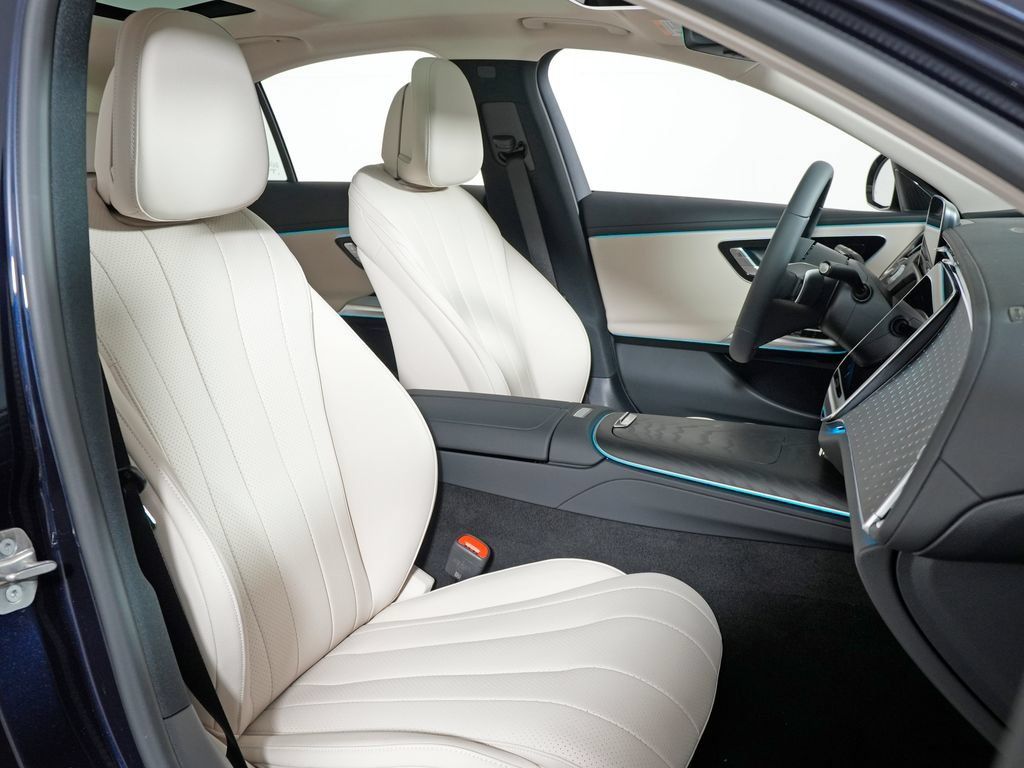 New 2027 Mercedes-Benz E 350 4MATIC Sedan image 13
