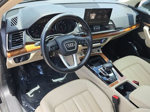 Used 2023 Audi Q5 2.0T Premium w/ Convenience Package AWD/4WD image 19