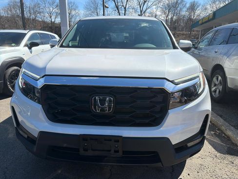 Used 2023 Honda Passport EX-L image 2