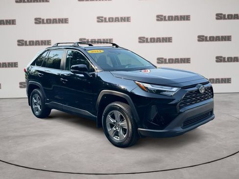 Used 2024 Toyota RAV4 XLE w/ Convenience Package AWD/4WD image 7