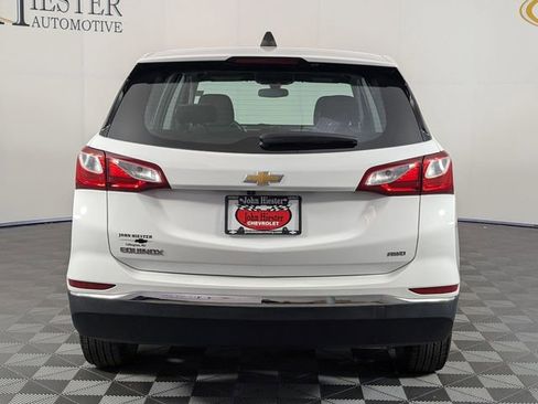 Used 2018 Chevrolet Equinox LS image 6
