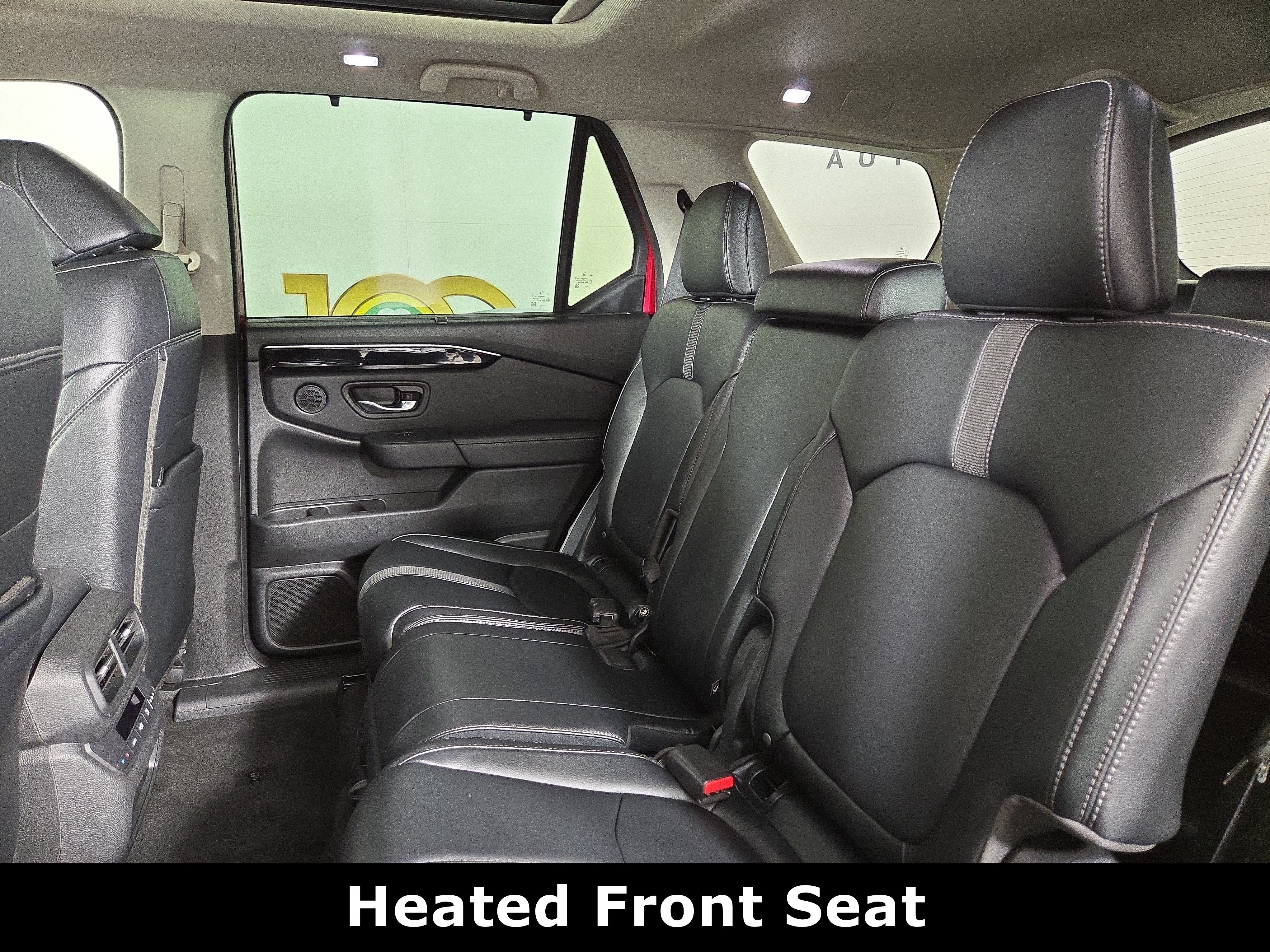 Used 2023 Honda Pilot Touring image 12