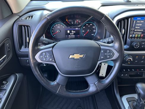 Certified 2022 Chevrolet Colorado ZR2 w/ LPO, Door Decal Package AWD/4WD image 24