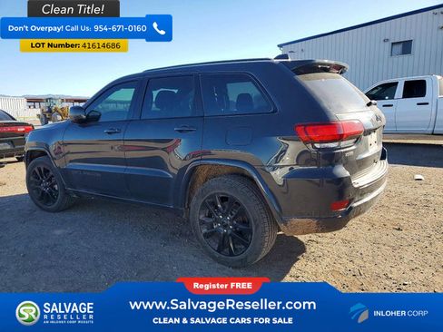 Used 2018 Jeep Grand Cherokee Altitude image 3