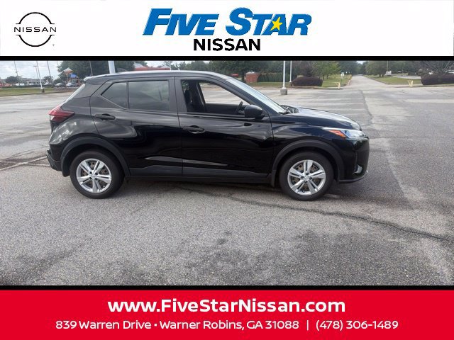 Used 2024 Nissan Kicks S FWD image 4