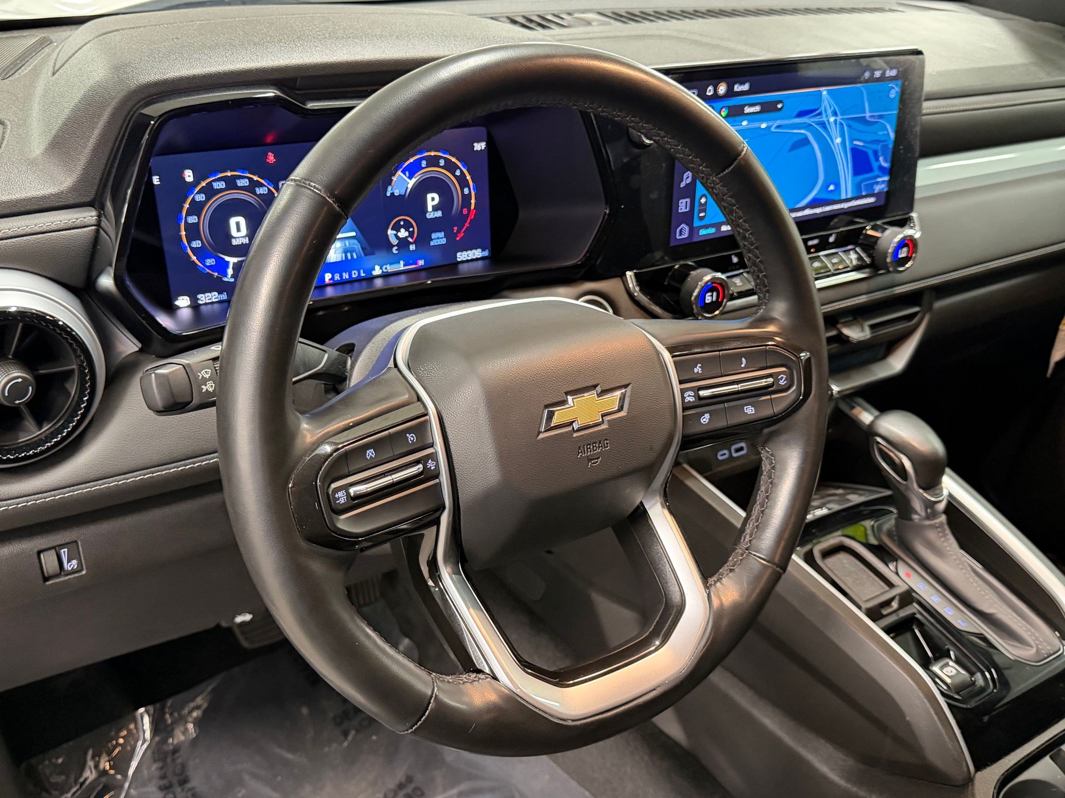 Used 2024 Chevrolet Colorado LT w/ LT Convenience Package III RWD image 4