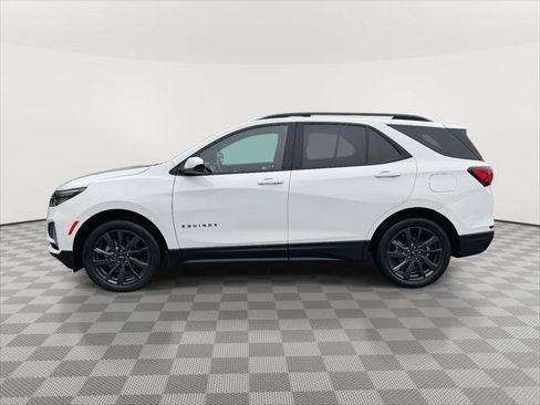Used 2023 Chevrolet Equinox RS image 4