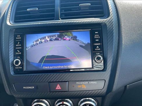 Used 2021 Mitsubishi Outlander Sport ES FWD image 21