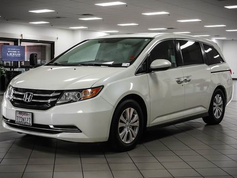 Used 2017 Honda Odyssey EX-L image 3