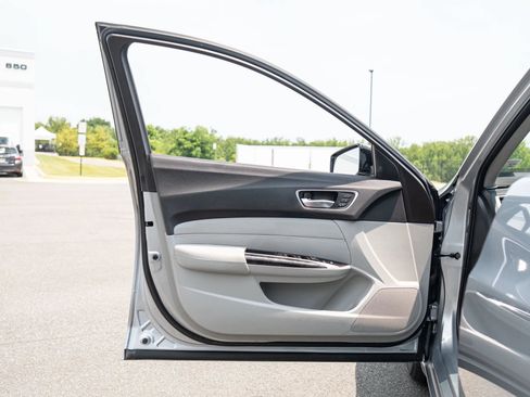 Used 2019 Acura TLX w/ Technology Package FWD image 47