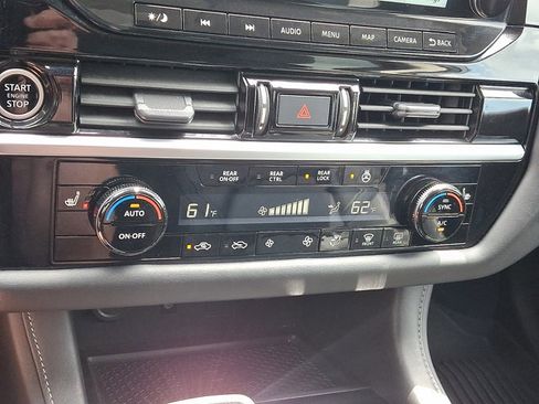 Used 2023 Nissan Pathfinder SL w/ Lighting Package (N92) AWD/4WD image 17