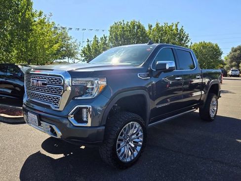 Used 2019 GMC Sierra 1500 Denali w/ Denali Ultimate Package AWD/4WD image 8