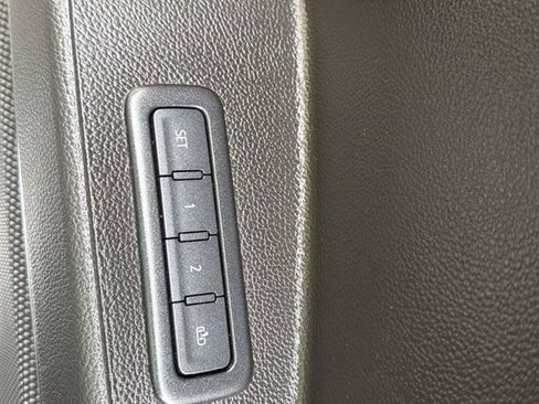 Used 2020 GMC Yukon SLT w/ Open Road Package AWD/4WD image 13