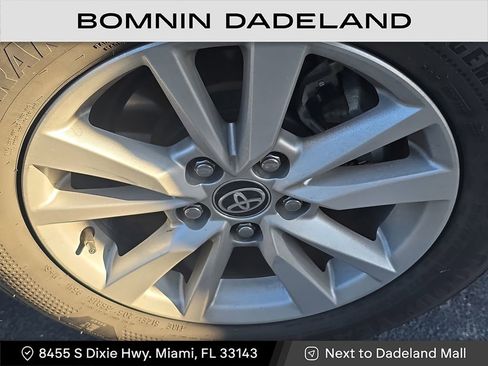 Used 2025 Toyota Camry LE image 7