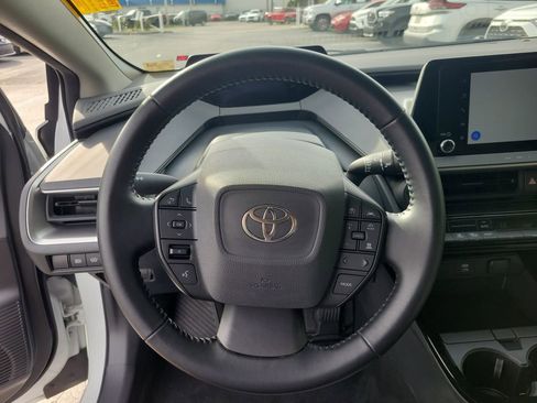 Used 2023 Toyota Prius LE image 28