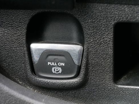 Used 2025 RAM ProMaster 2500 FWD image 23